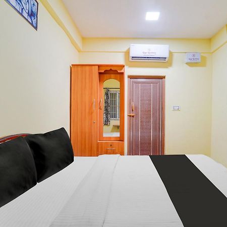 โอโย 8937 ราคุ เรซิเดนซี Hotel โคอิมบาทอร์ ภายนอก รูปภาพ