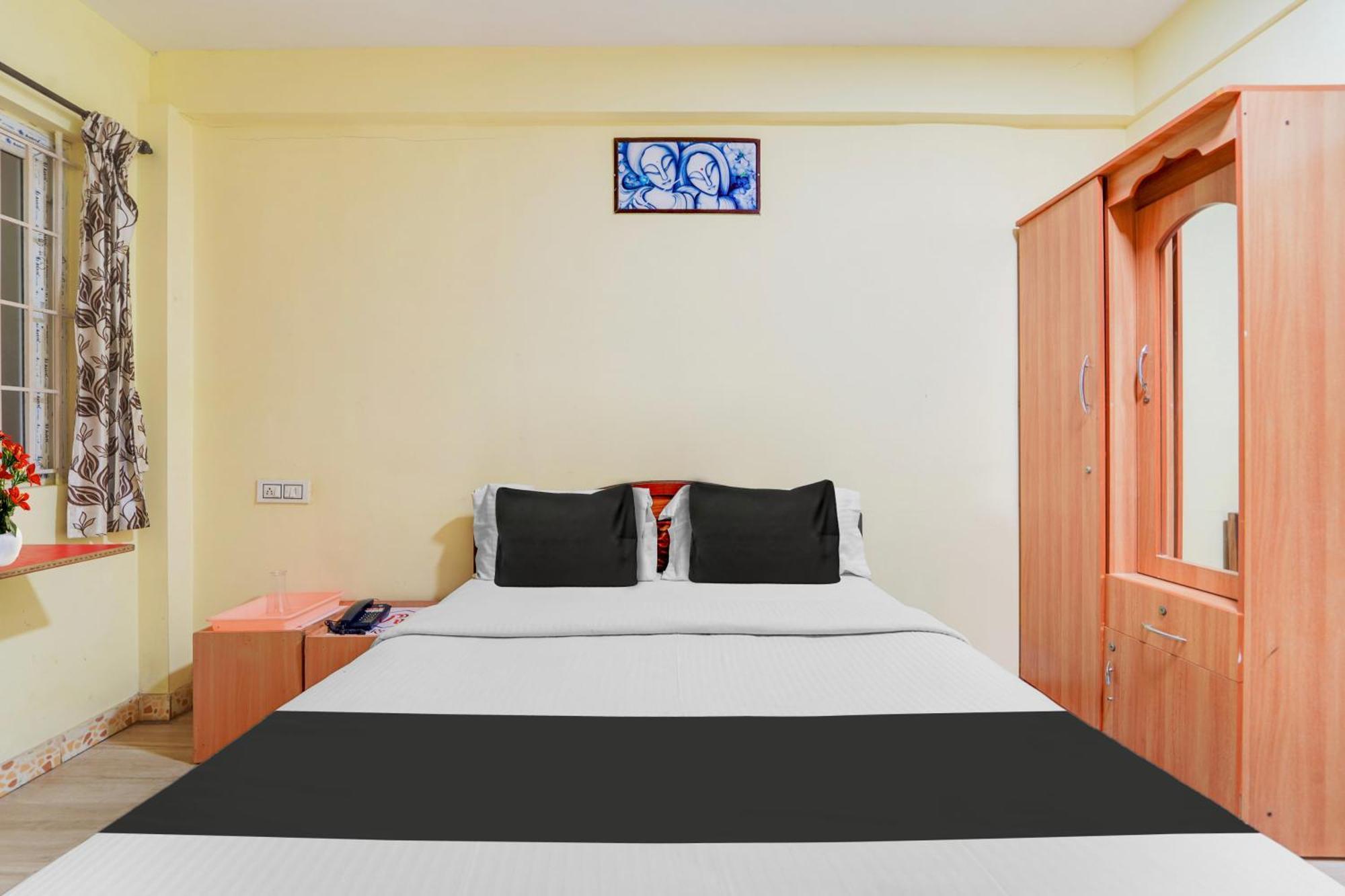 โอโย 8937 ราคุ เรซิเดนซี Hotel โคอิมบาทอร์ ภายนอก รูปภาพ